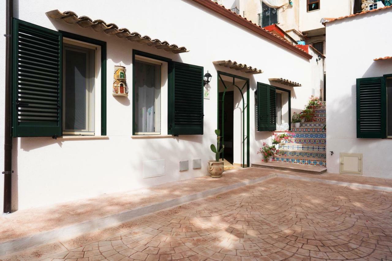 Baglio Reale Apartments Palermo Buitenkant foto